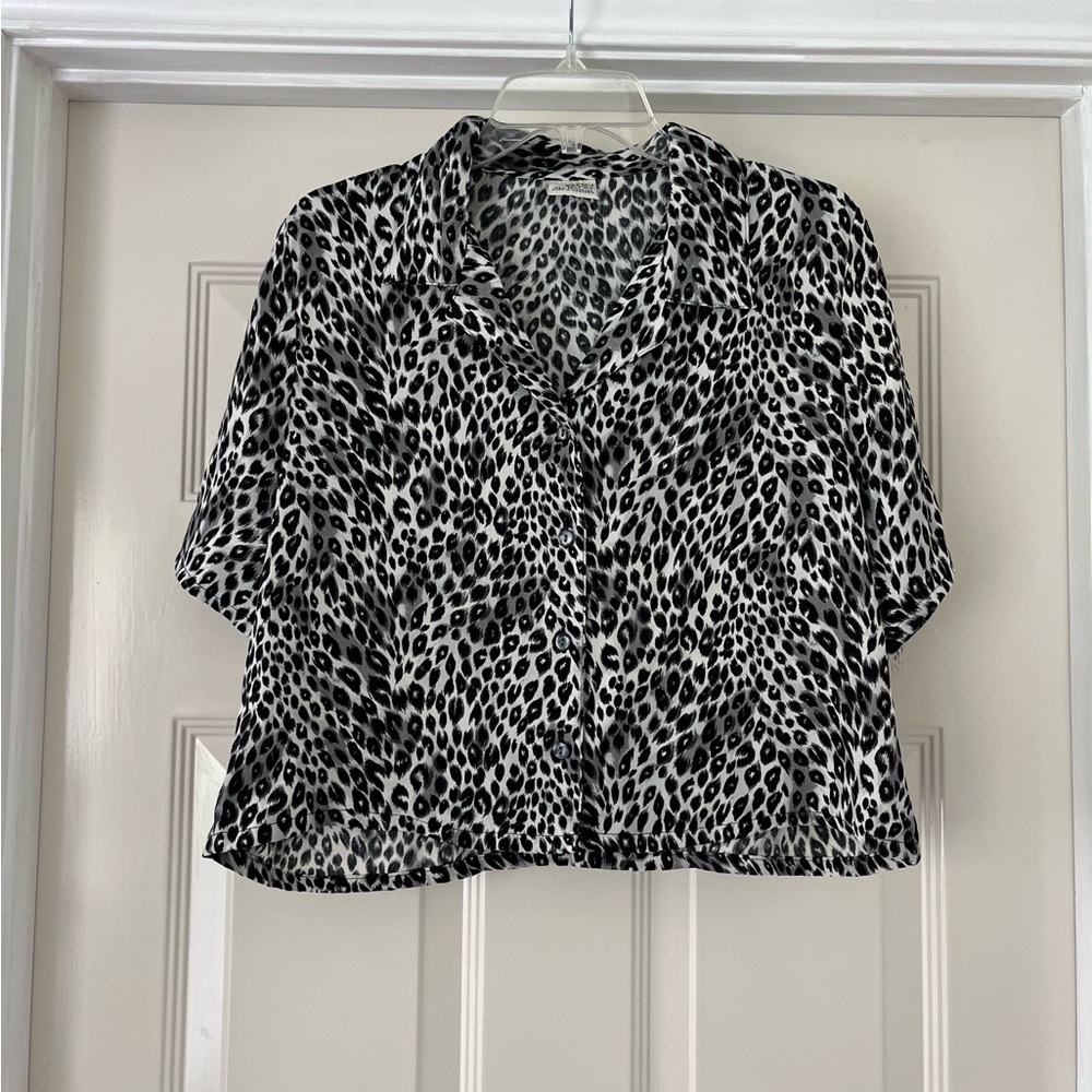 Vintage Animal Print Cropped Button Down
